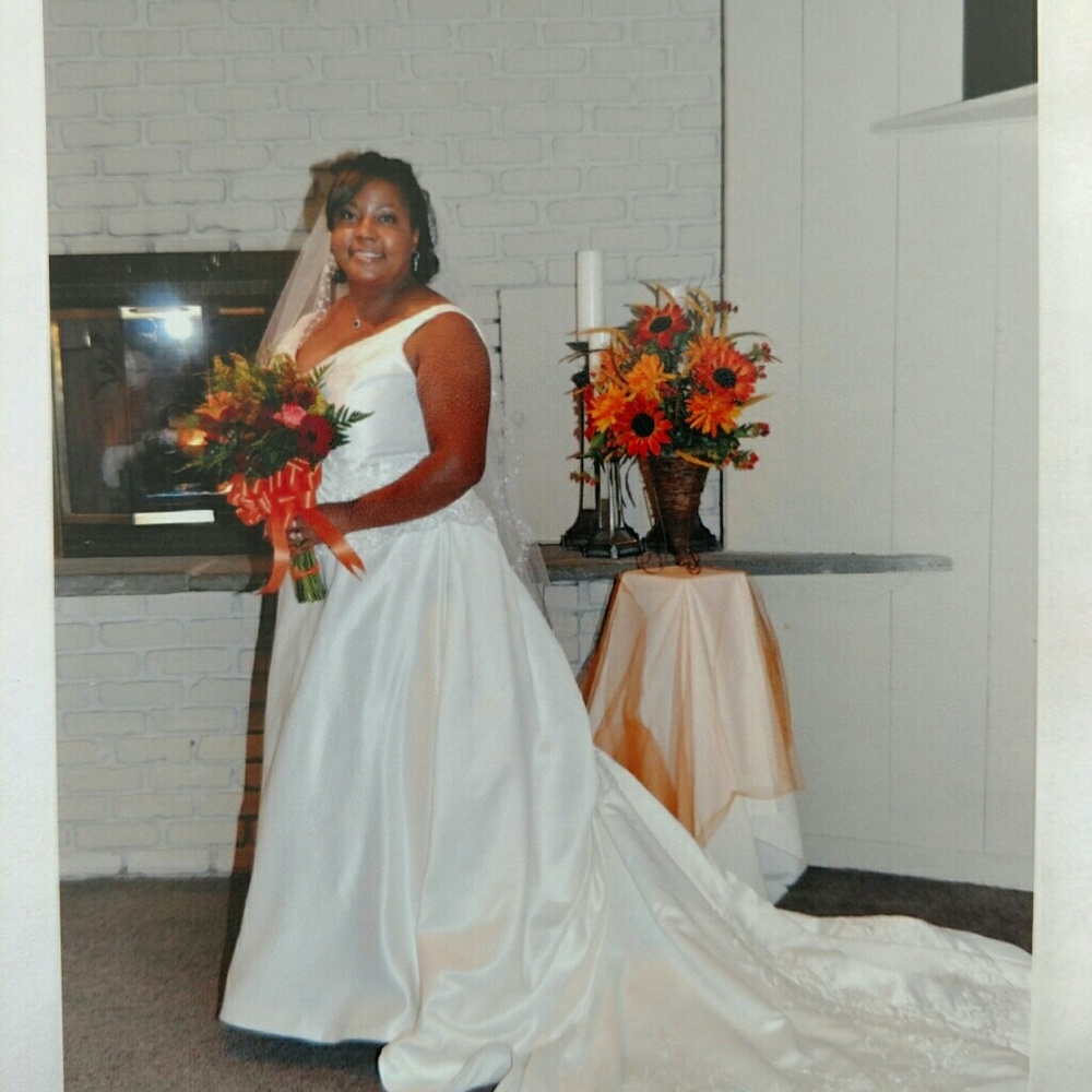 Wedding dress
